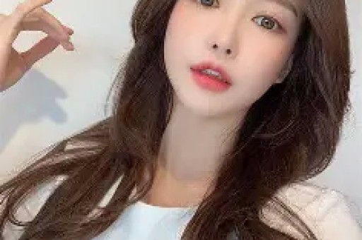 主机一哥与女Coser互骂结果第二天就一笑泯恩仇甚至有人调侃他们在一起引热议